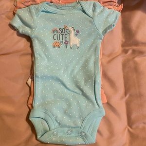 3 pc onesie’s Llama design